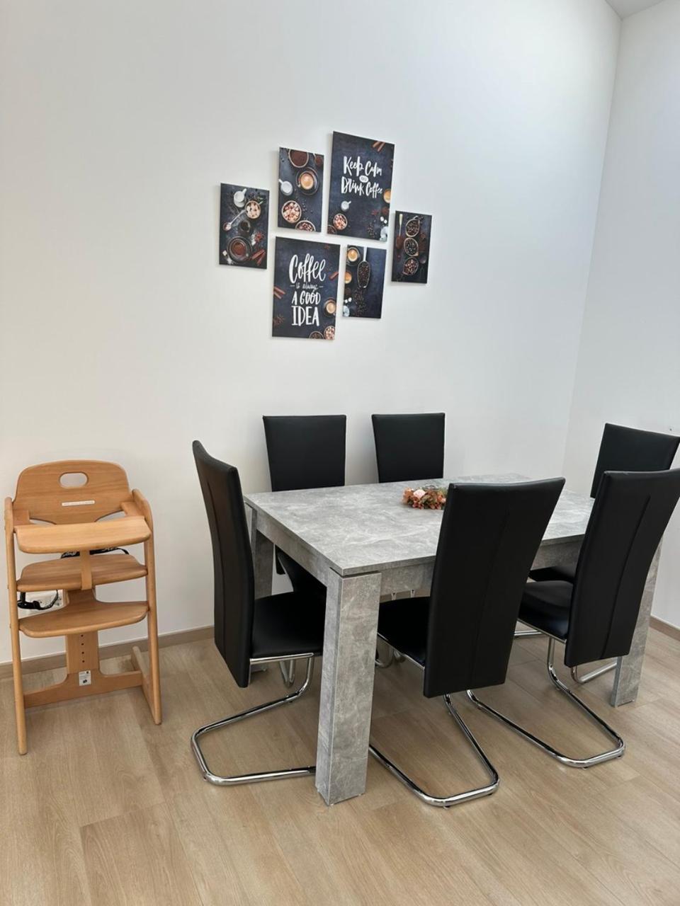 Grosse Ferienwohnung Gaestehaus Neubau Merzig 120M2 外观 照片