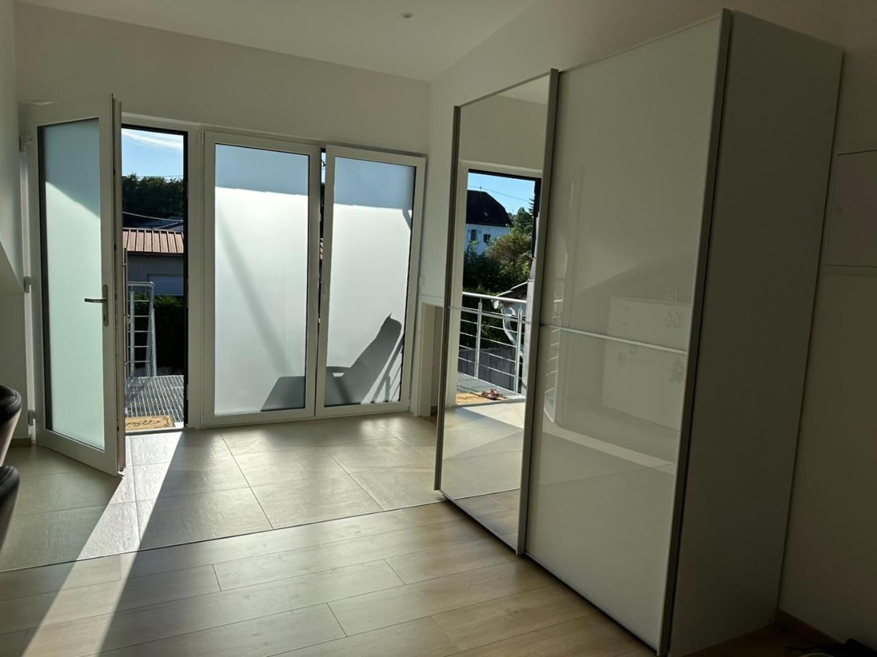 Grosse Ferienwohnung Gaestehaus Neubau Merzig 120M2 外观 照片